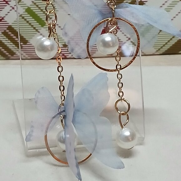 NWOT Fashion Jewelry Gold Tone Faux Pearl Dangle Blue Butterfly Earrings #19 - Picture 7 of 8